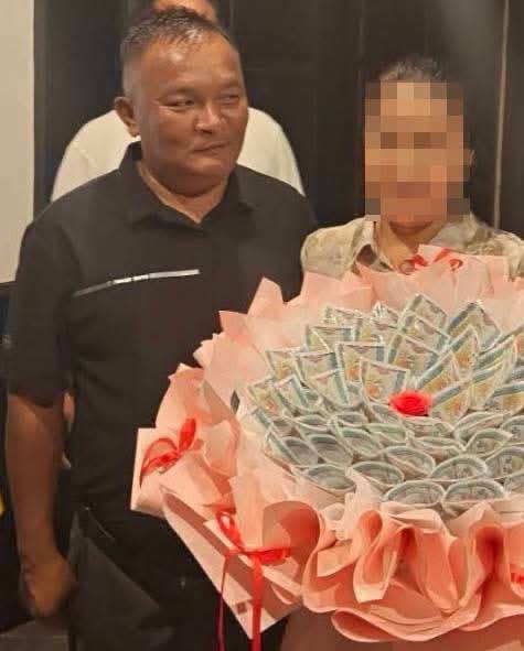 东枝 艾达雅警长办豪华派对,收天价花束引争议