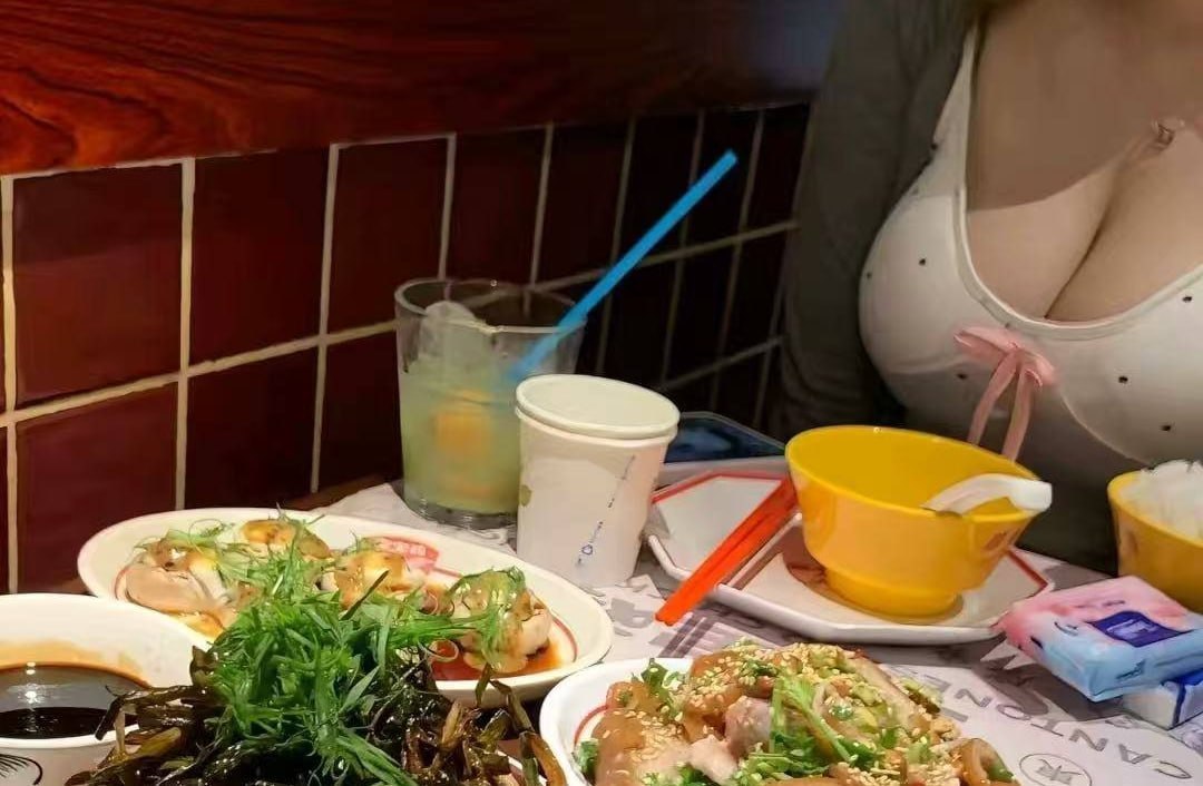 扶手日记:一个小姐姐的自述:我以为能翻身,最后一步错完了