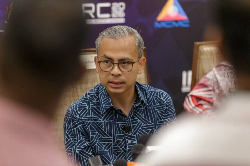 马来西亚严查电话卡“集中实名登记”:疑流入诈骗集团,通讯部长要求电信CEO限时解释