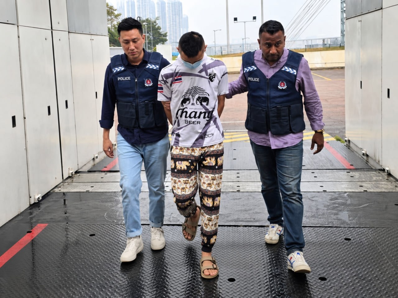 新加坡新闻 新加坡警方16小时抓获4名涉诈洗钱嫌疑人 涉案至少30万新元