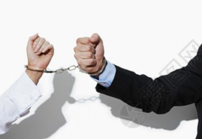 《回国两年突然被刑拘:很多诈骗回流人员忽略的一件事》
