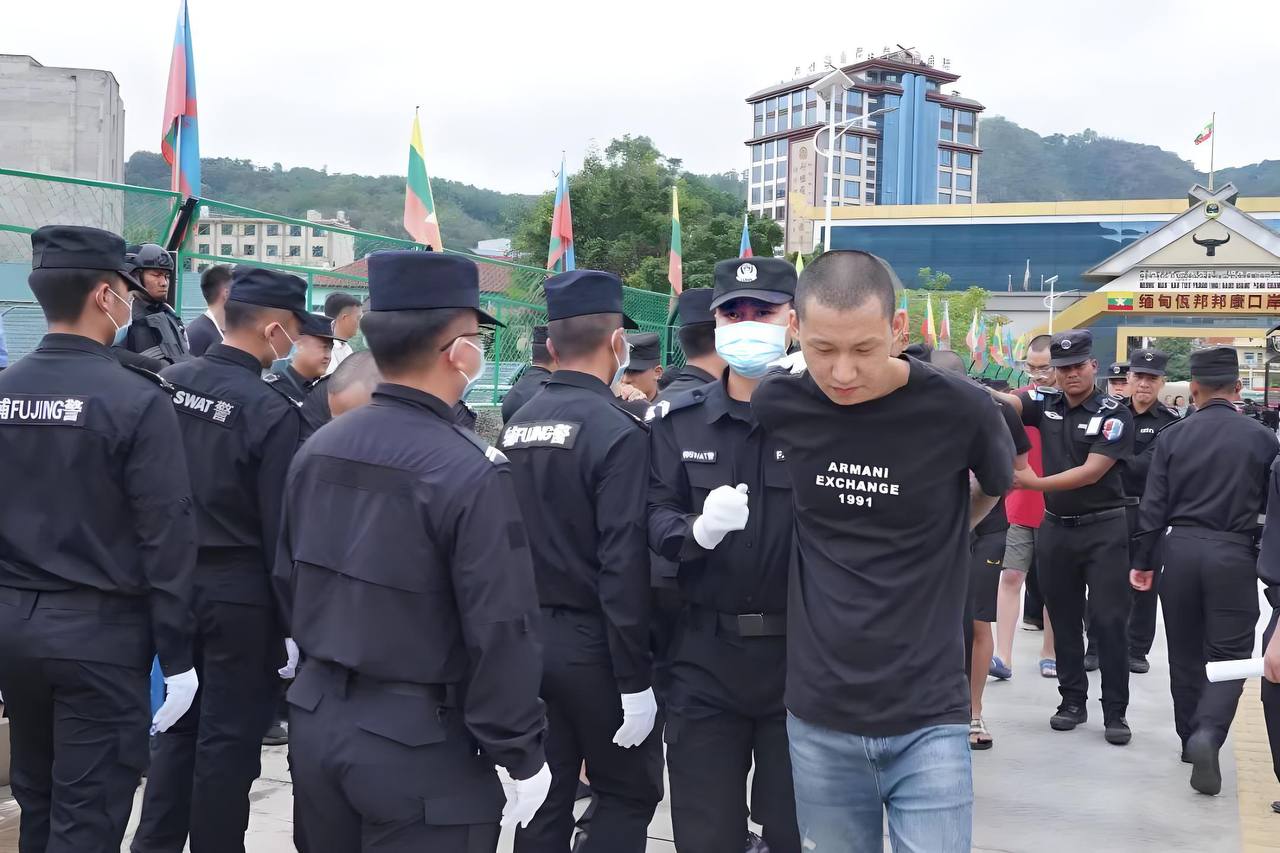 缅甸佤邦司法委向中方移交43名涉诈人员 跨境反诈合作再深化