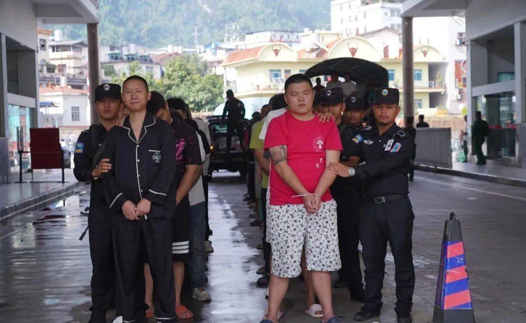 缅甸佤邦司法委向中方移交49名中国籍涉诈嫌疑人