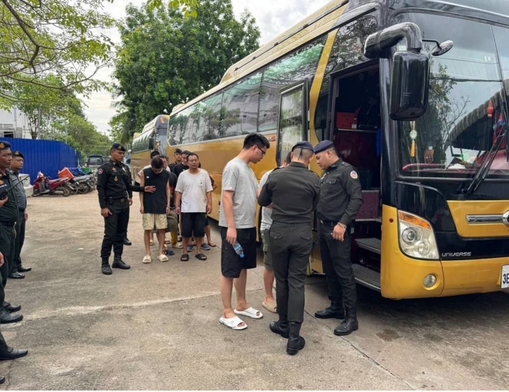 西港凯撒赌场网络诈骗案调查结果公布:4名中国籍主犯被移送法办,60名涉案人员将被遣返