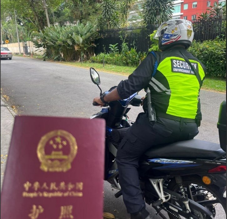 群友投稿:大马吉隆坡被警察要求出示护照