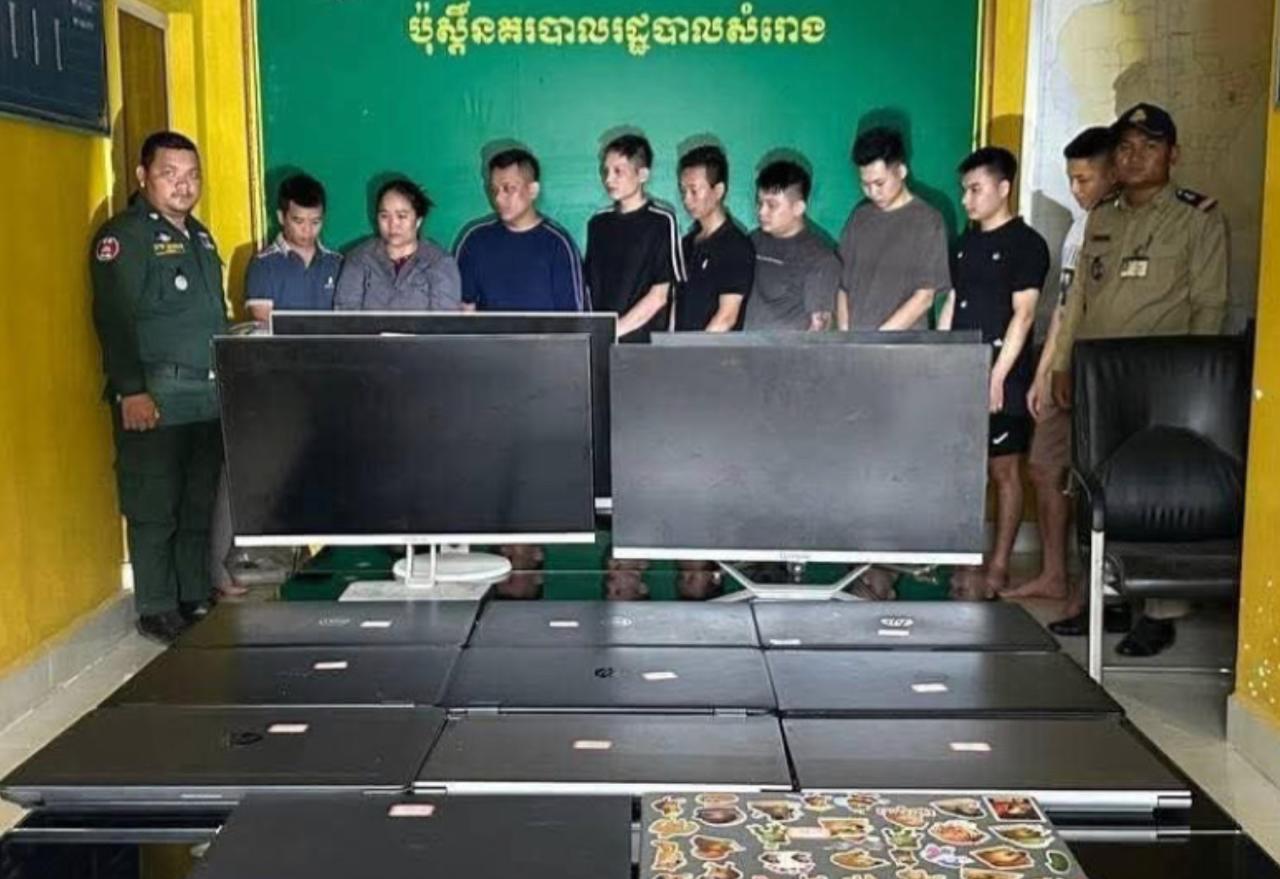 柴桢警方突袭出租屋 查获10名涉网诈越南籍人员