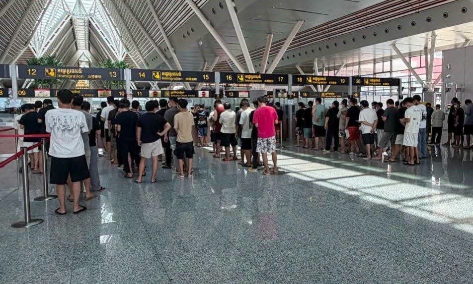 柬埔寨遣返319名中国籍涉诈人员 中柬联合开展执法合作