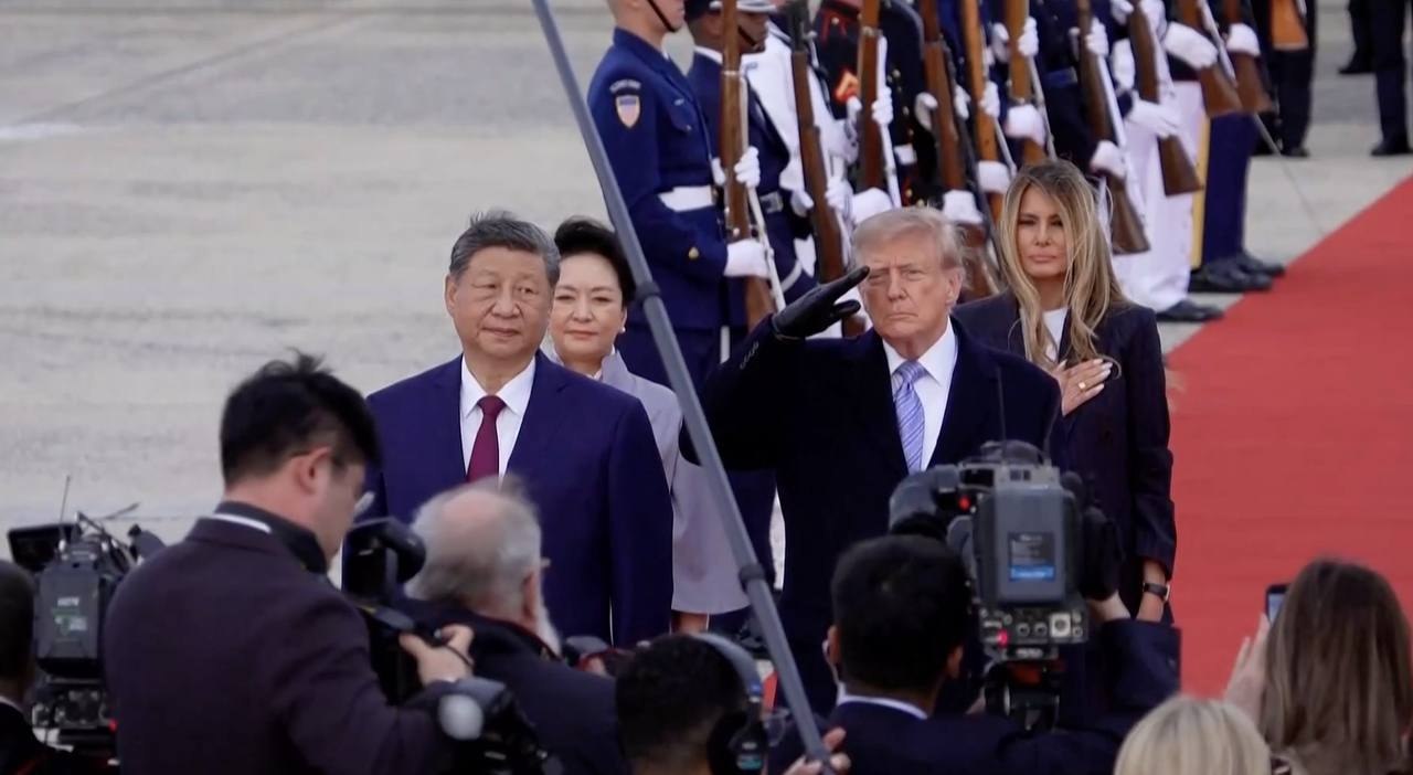 国际新闻:🇨🇳习近平到🇺🇸美国与特朗普会面