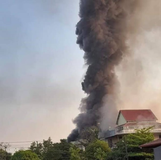 缅甸局势:妙瓦底二号友谊大桥附近发生爆炸 疑似遭无人机袭击