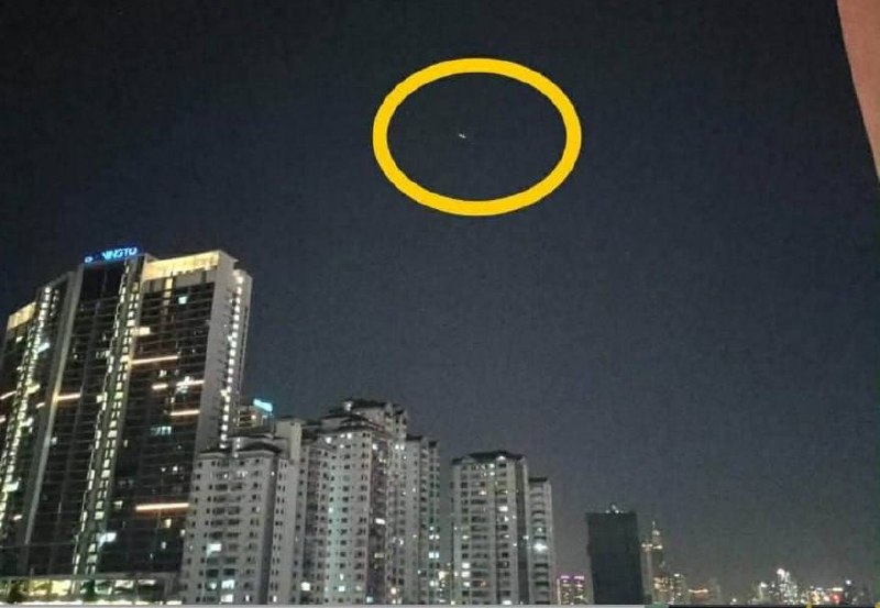 群友投稿:马来西亚吉隆坡抓外劳现在都用上无人机和警犬了。