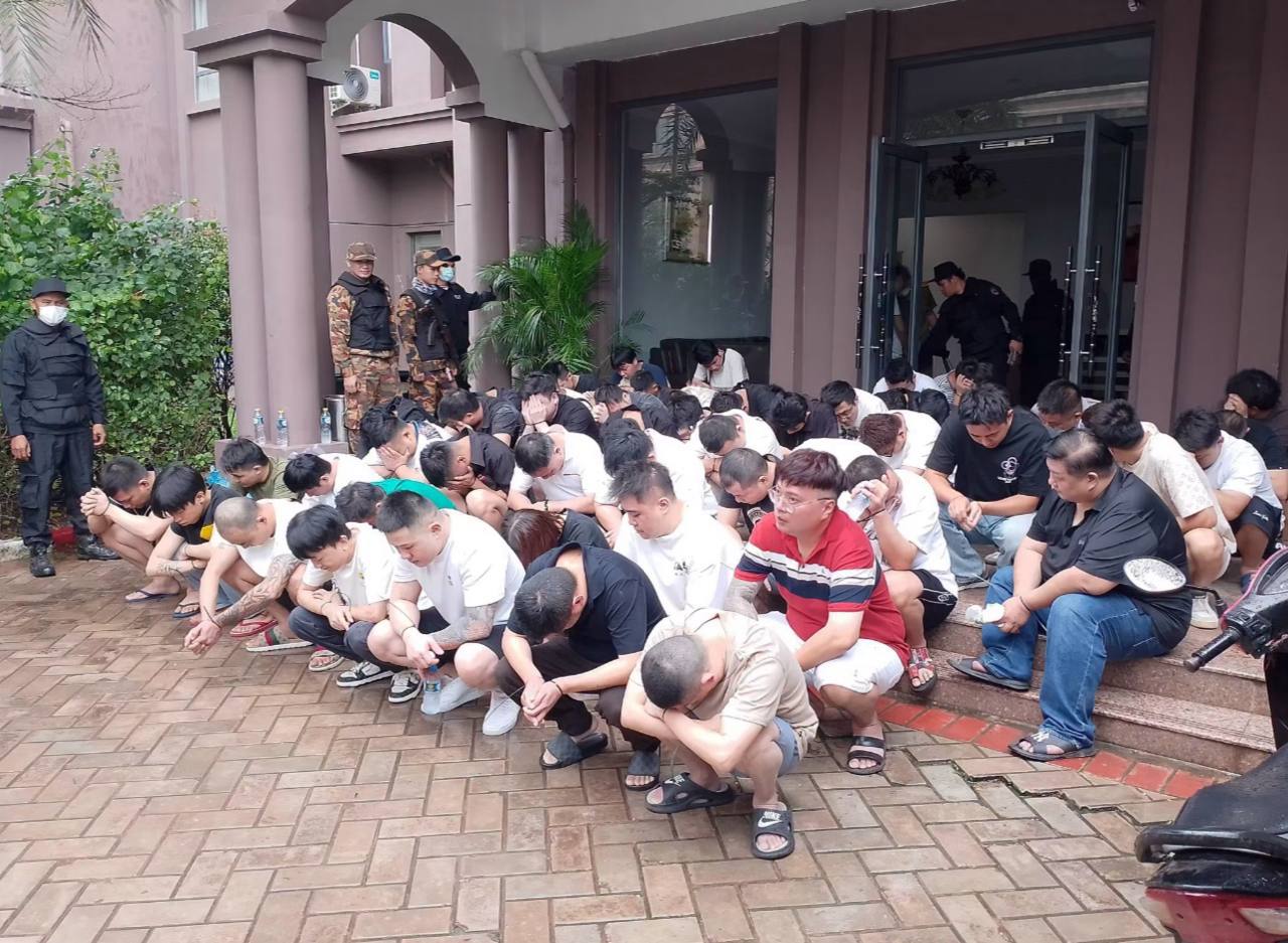 🇱🇦 万象警方突击清查塔銮湖经济特区,多名涉诈人员被控制!