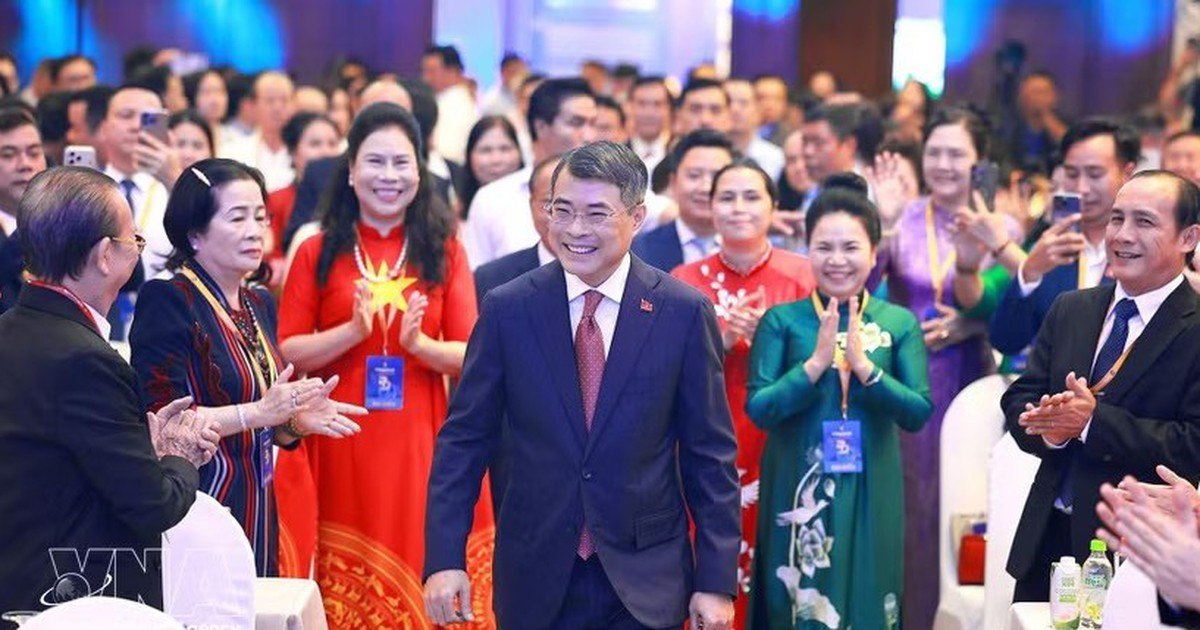 越南总理:中小企业须成为大企业坚实后盾与稳定来源