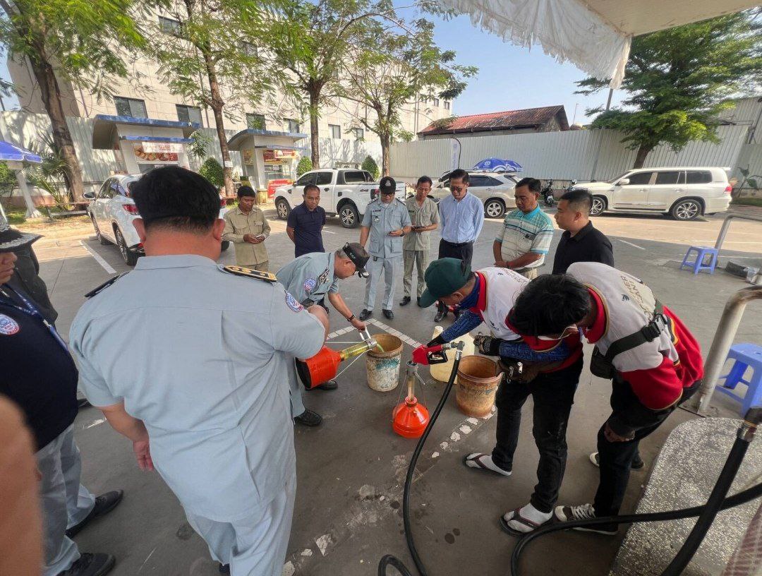 金边一加油站哄抬油价被罚款400万瑞尔