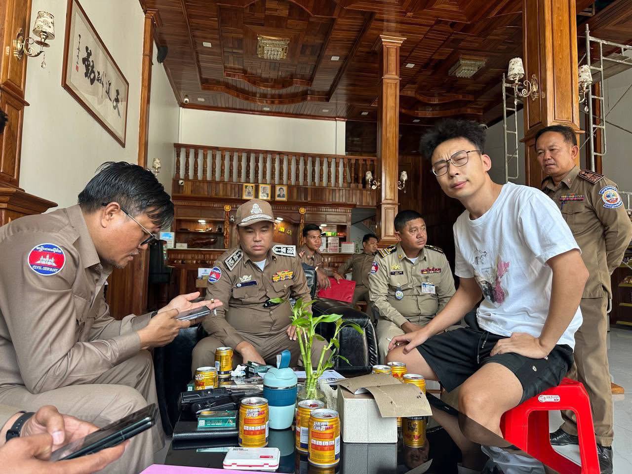柬埔寨新闻 波贝开始整顿招牌和酒店了!全城商户被要求补办手续、规范门头