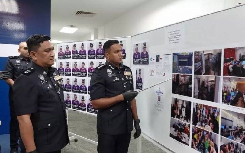 马来西亚资讯:捣毁以西班牙人为目标招聘诈骗集团 警突击洋房捕35中国人