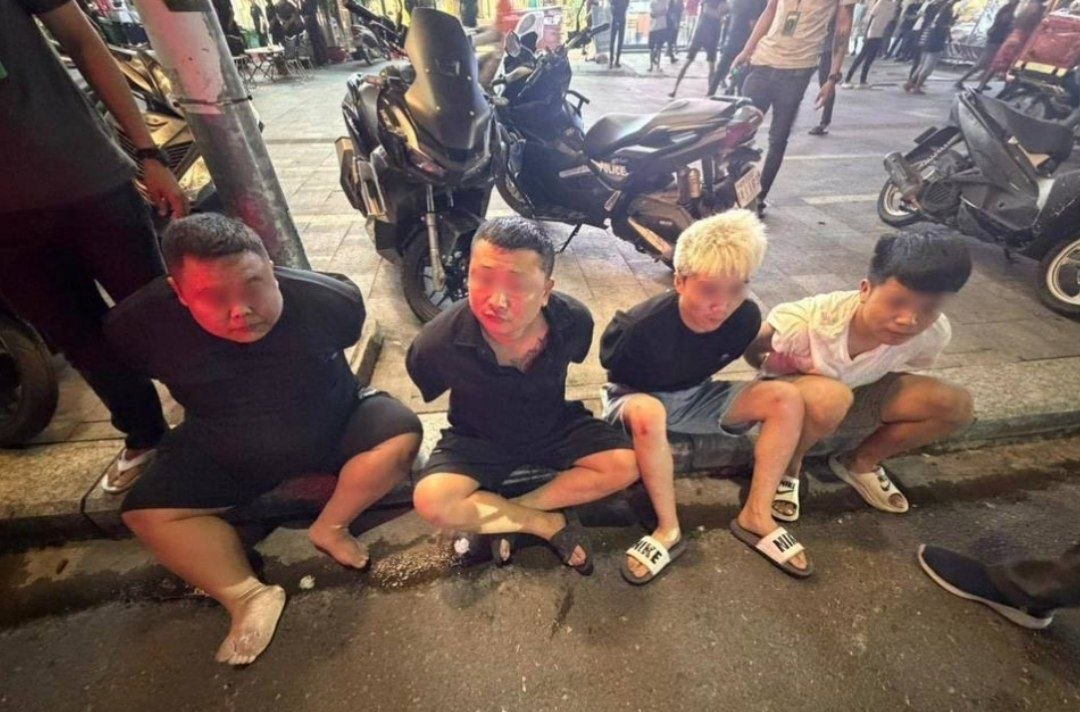 西哈努克市5名中国籍人员持枪被捕