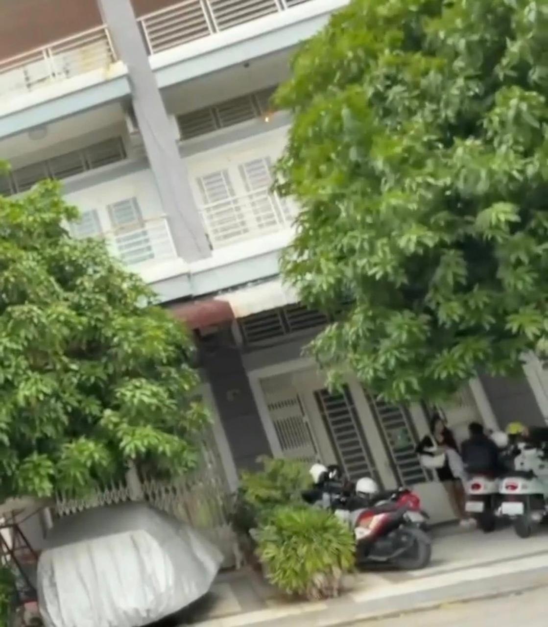 涉嫌为未成年人提供观看色情片及发生性关系场所,金边10人被抓
