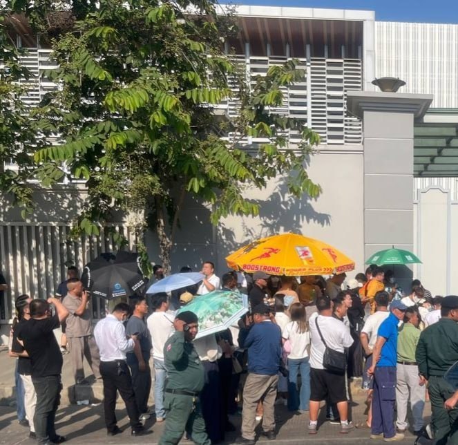 柬埔寨新闻 央行领钱?结果扑空