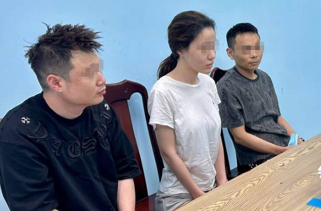越南岘港警方捣毁贩毒团伙 2002年出生女主犯向外国人卖毒被抓