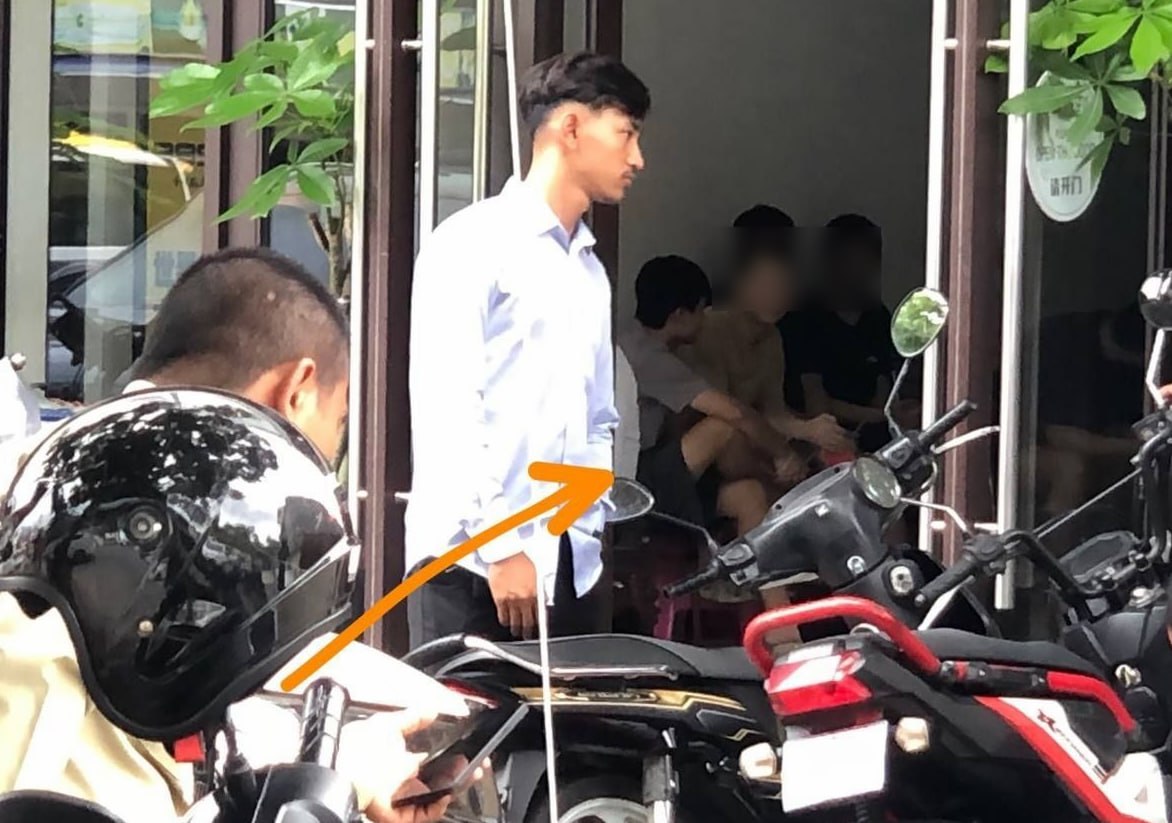 最新消息:西港1688酒店抓的狗推目前全部控制了,准备装车带走。