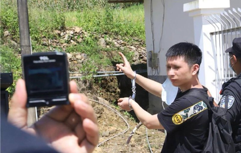 中缅边境南伞查获2名偷渡人员