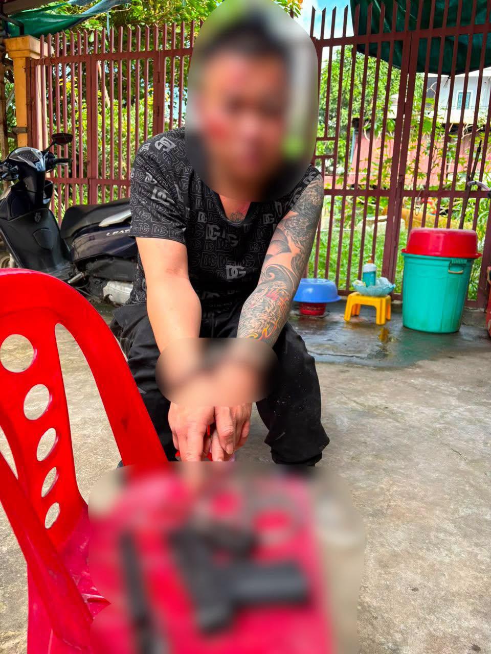 西港警方抓获3名连环持枪抢劫嫌疑犯