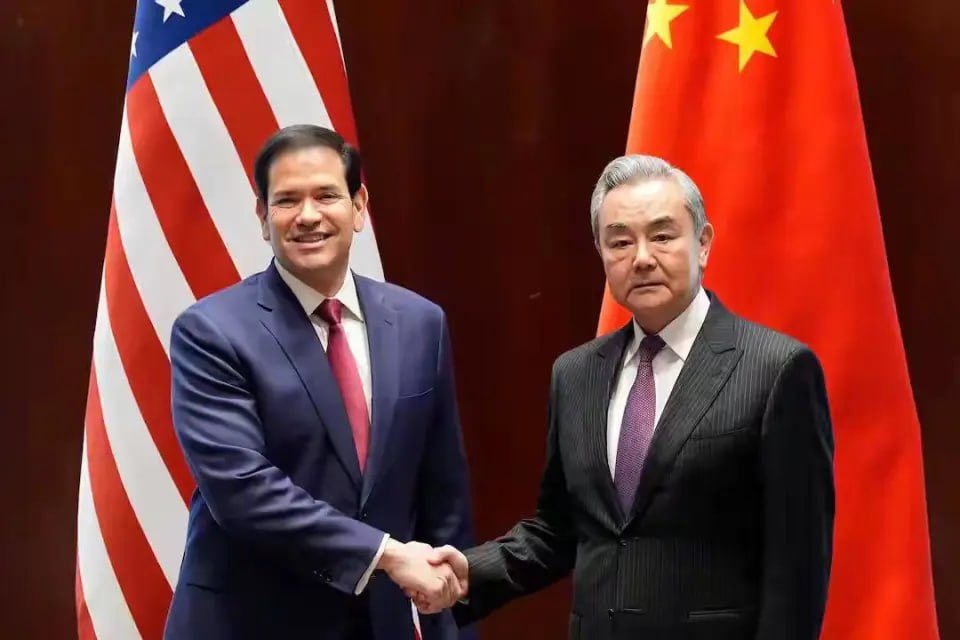 中美外长通话释放特殊信号:中方隔夜官宣,美方全程沉默,三年之约不容打折扣