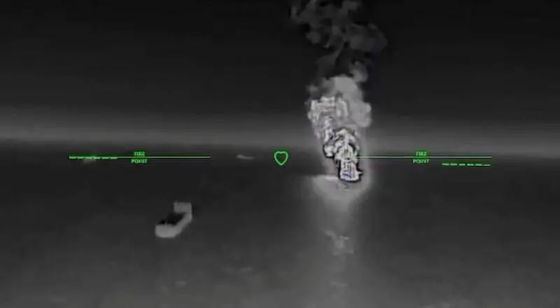 乌军海空协同打击俄“影子舰队” 12艘油轮遭袭 克里米亚补给危机加剧