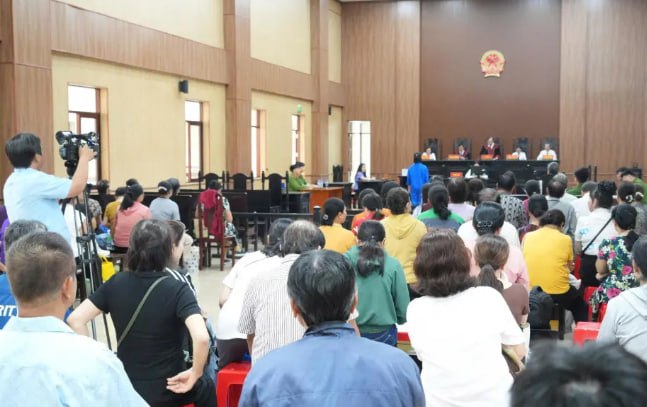 越南前总经理诈骗逾4260亿越南盾被通缉,仍被判终身监禁