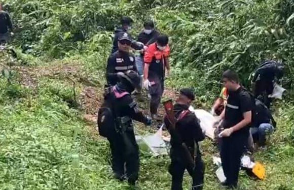泰国边境巡逻兵与毒贩交火 1名毒贩死亡 缴获2背包疯药