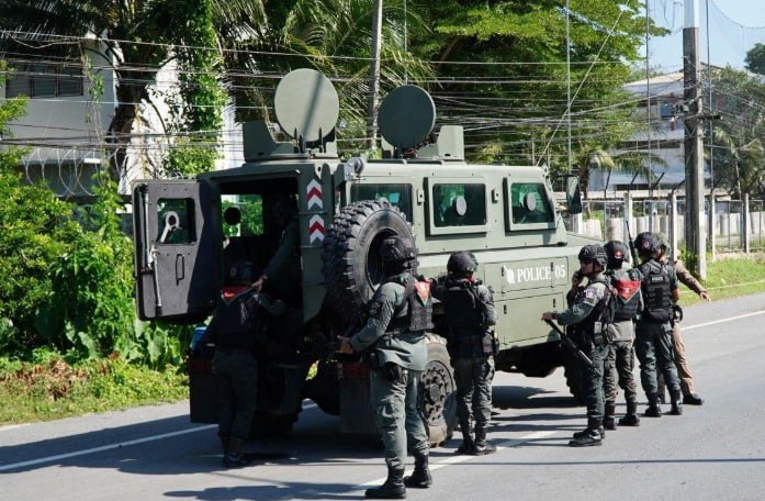泰国也拉府歹徒扫射警局后方 警方开枪反击