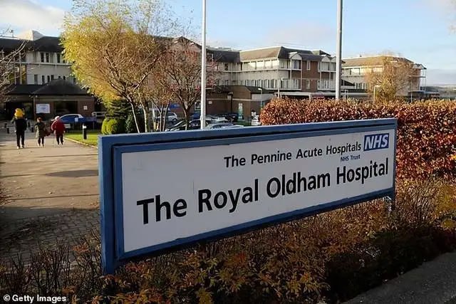 英国医生手术接错肠道,排泄闭环险些死病人,拒不认错自诩神医
