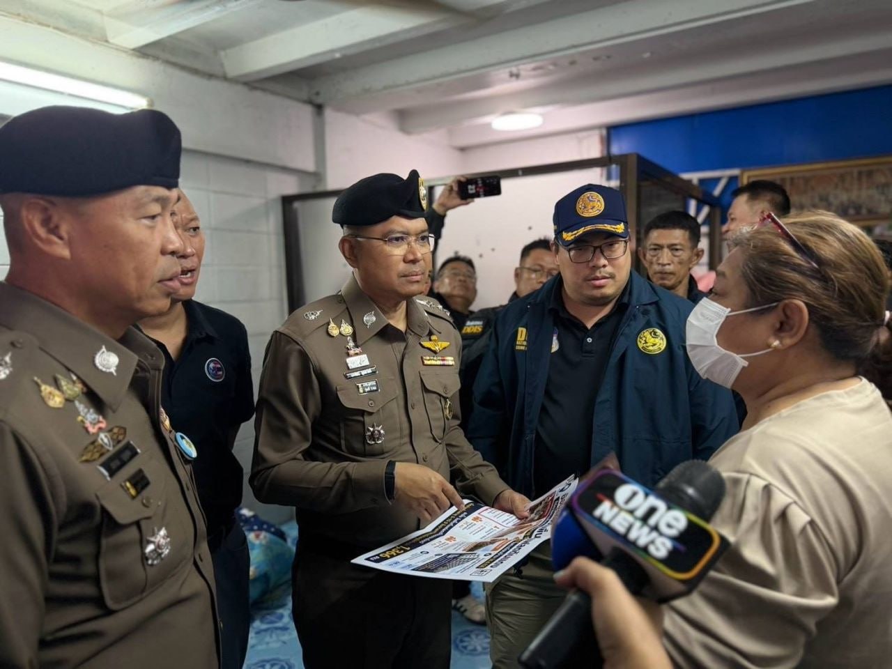 泰国突查丁丹公寓 逮捕官员、中介和房东 破获伪造粉色身份证团伙